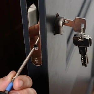 Door-Lock-Replacement-Service